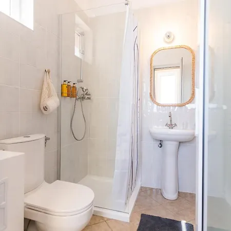 Rezident Гостьовий будинок Ефоріє-Норд