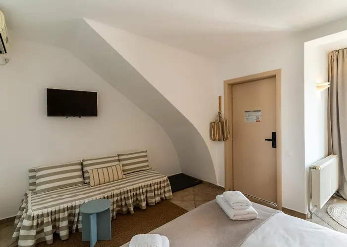 Rezident بيت ضيافة 3*