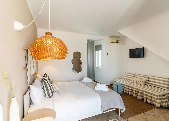 ゲストハウス Rezident